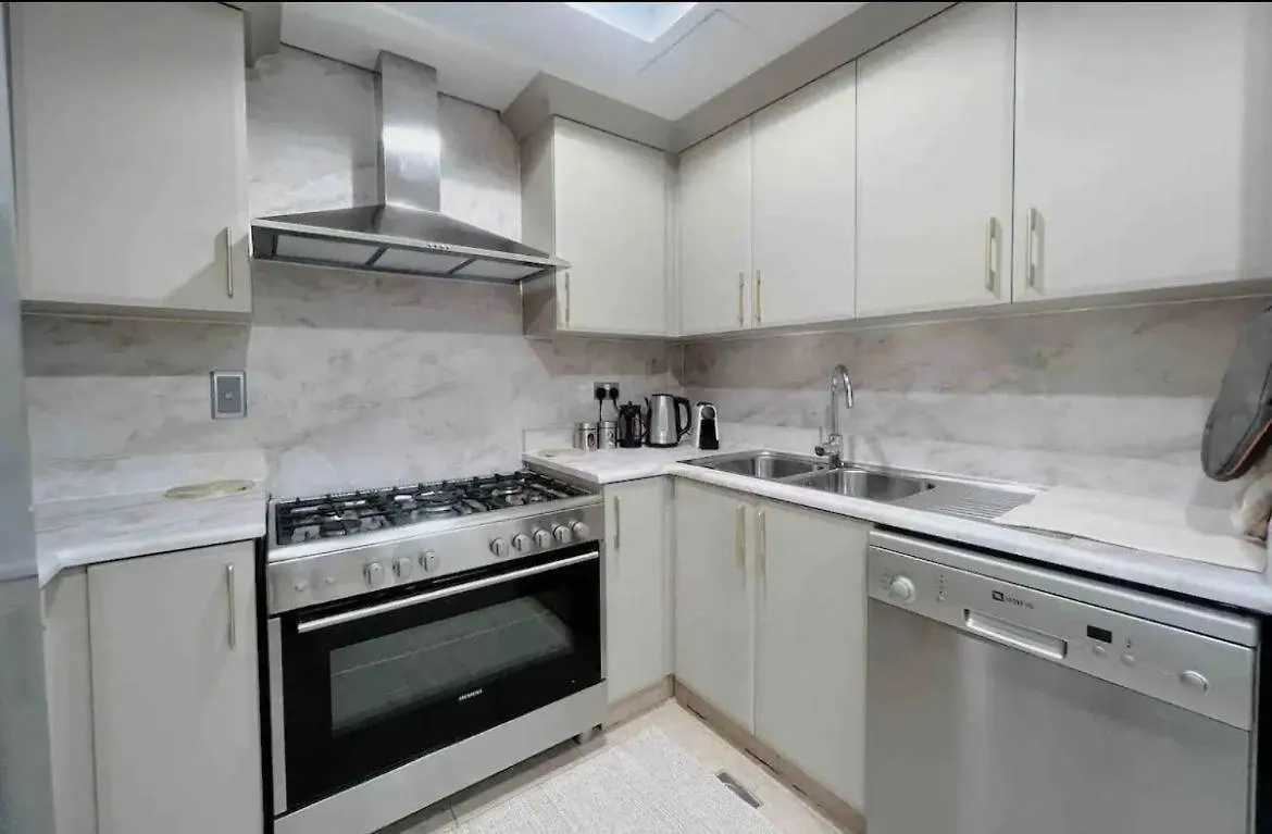 1-Bedroom Apartment In Palm Jumeirah W/ Amazing Water View Dubai
